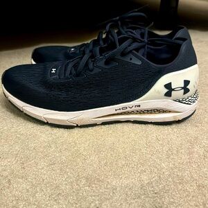 Under Armour HOVR Sonic 3 Women’s Shies